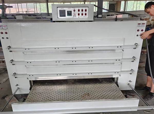 阶梯烘箱特点有哪些